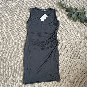 Round neck dress NWT